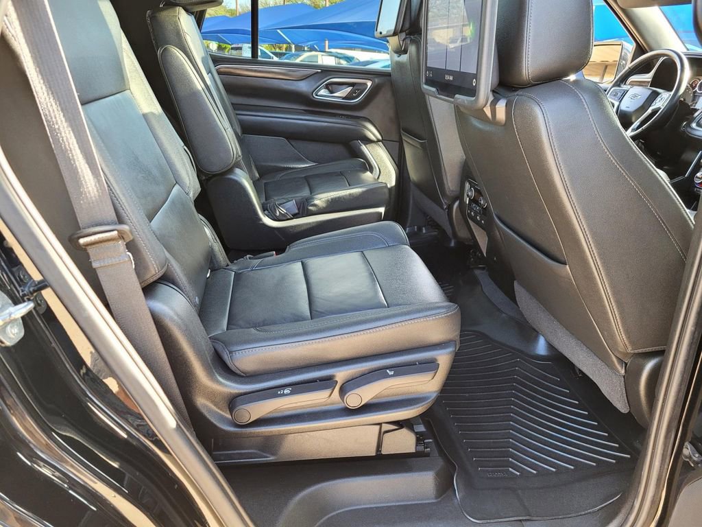 Used 2021 Chevrolet Tahoe Z71 w/ Rear Media and Nav Package image 12