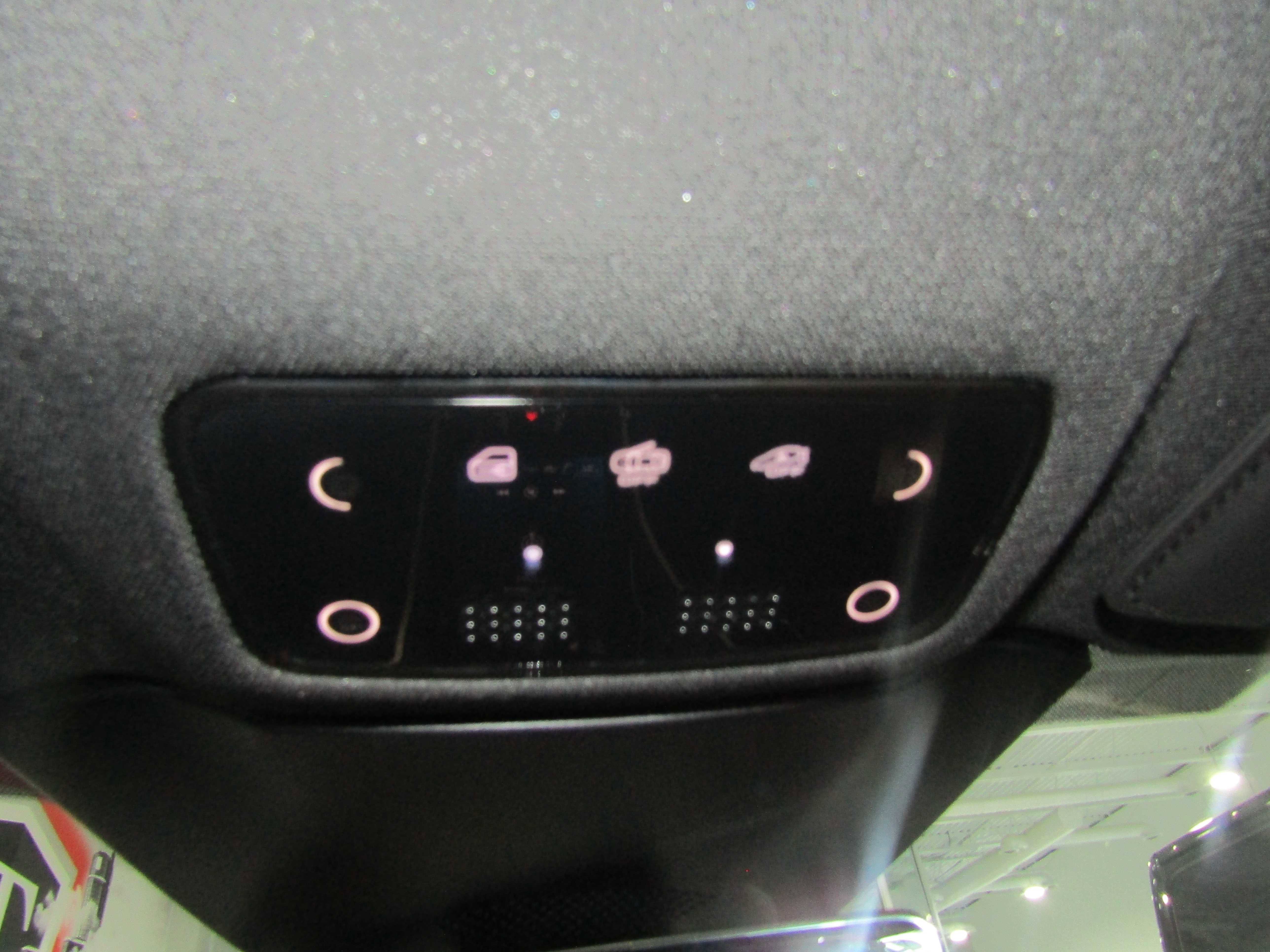 Used 2023 Ferrari Roma image 15