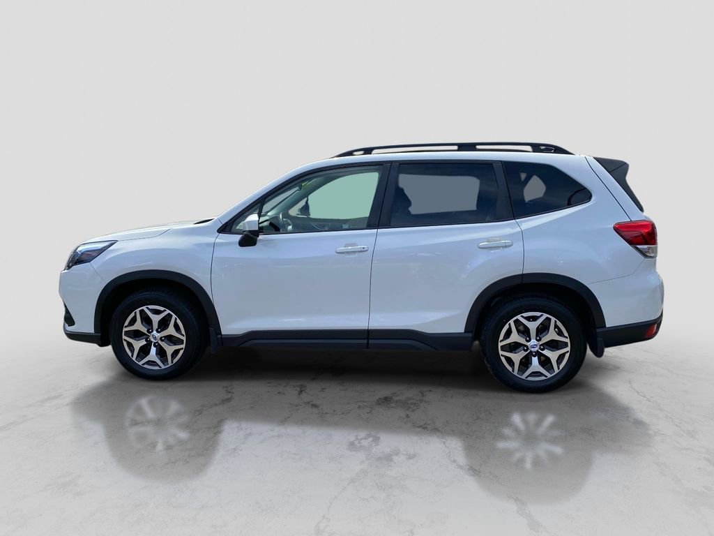 Certified 2024 Subaru Forester Premium AWD/4WD image 2