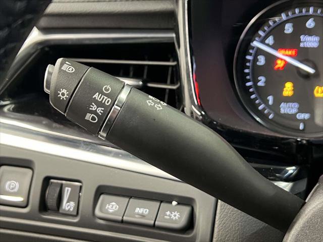 Used 2023 Cadillac XT6 Sport w/ LPO, ONYX Package image 26