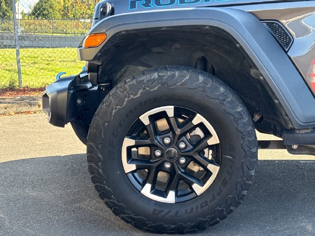 Used 2024 Jeep Wrangler Unlimited Rubicon 4xe AWD/4WD image 7