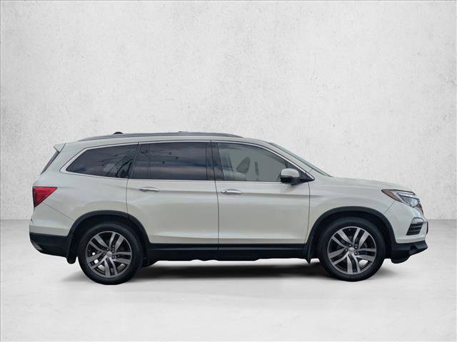 Used 2016 Honda Pilot Elite image 4