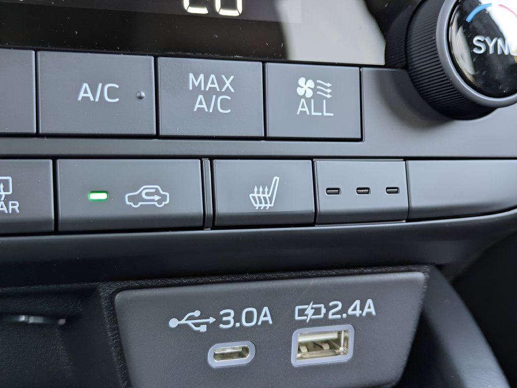 Certified 2026 Subaru Outback Premium AWD/4WD image 22