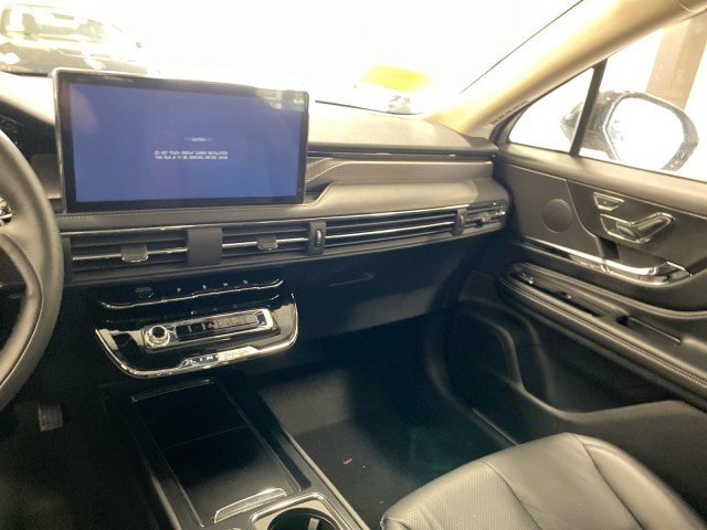 New 2025 Lincoln Corsair Grand Touring w/ Equipment Group 301A AWD/4WD image 12