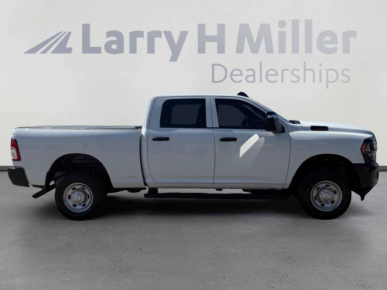 Used 2024 RAM 2500 Tradesman w/ Protection Group AWD/4WD image 6