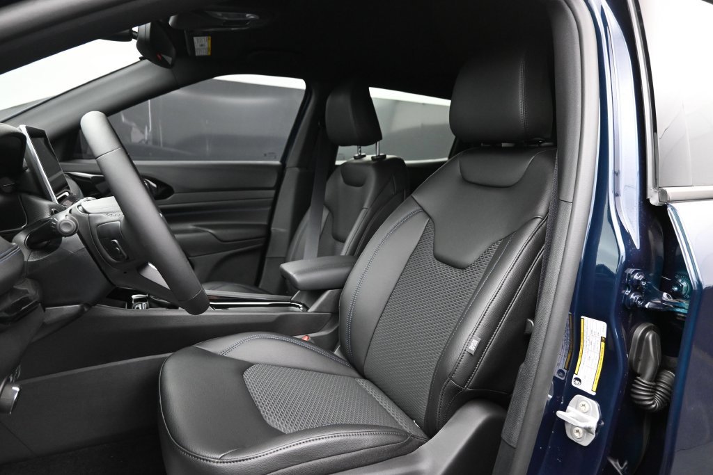 New 2026 Jeep Compass Latitude AWD/4WD image 2