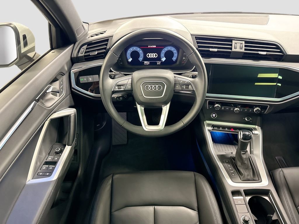 Certified 2024 Audi Q3 2.0T Premium Plus image 10