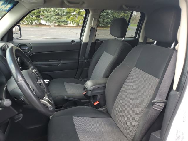 Used 2014 Jeep Patriot Latitude image 16