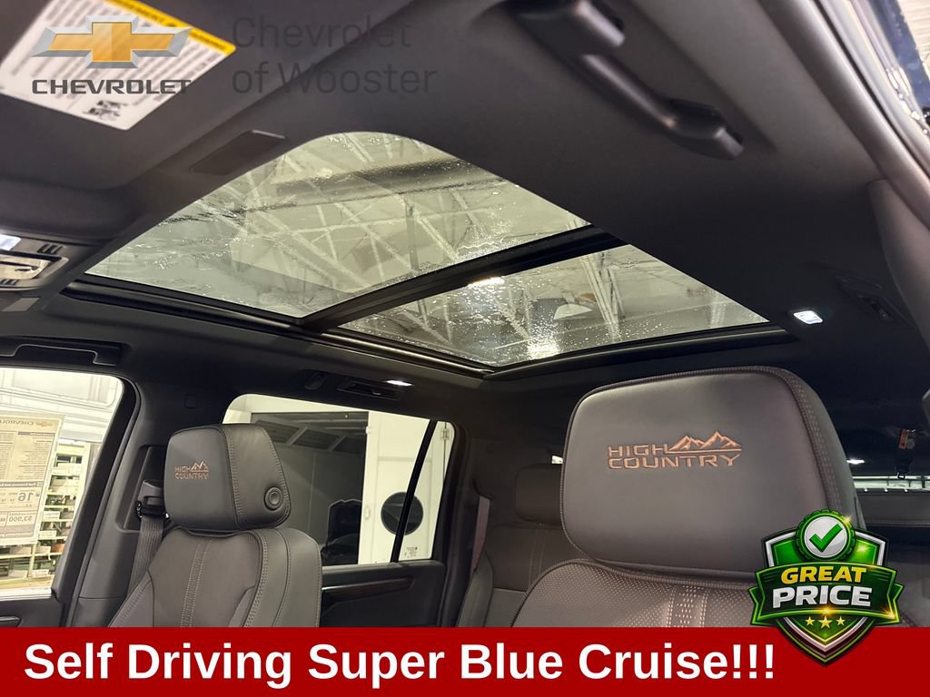 New 2026 Chevrolet Suburban High Country AWD/4WD image 3