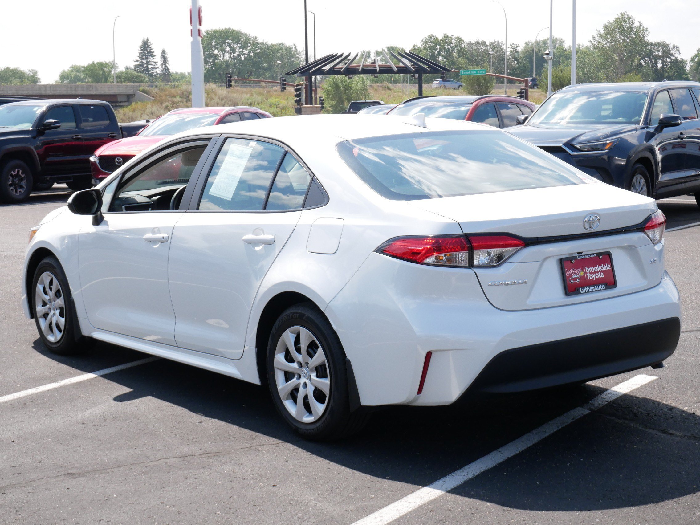 Certified 2026 Toyota Corolla LE FWD image 5