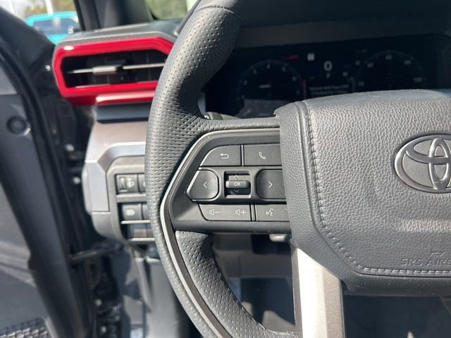Used 2025 Toyota Tacoma TRD Off-Road AWD/4WD image 20