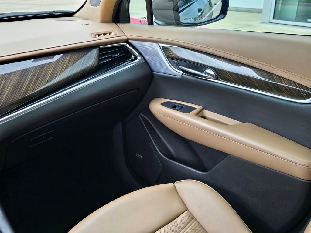 Used 2023 Cadillac XT6 Sport w/ Platinum Package AWD/4WD image 22