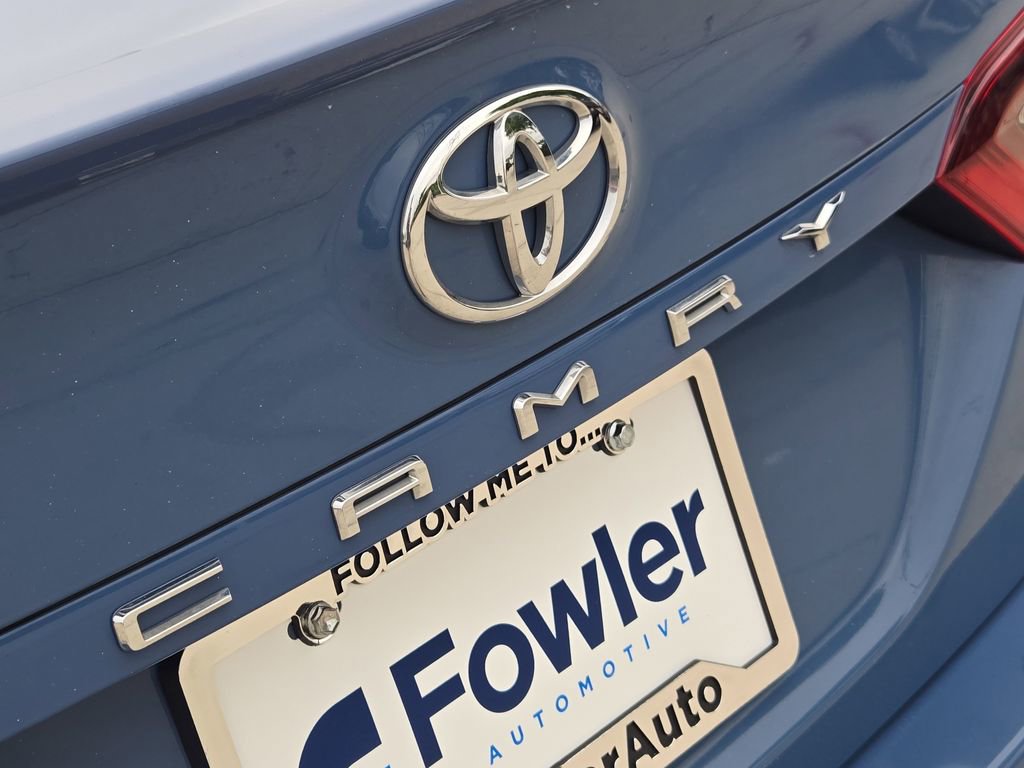 Used 2024 Toyota Camry SE w/ Cold Weather Package FWD image 11