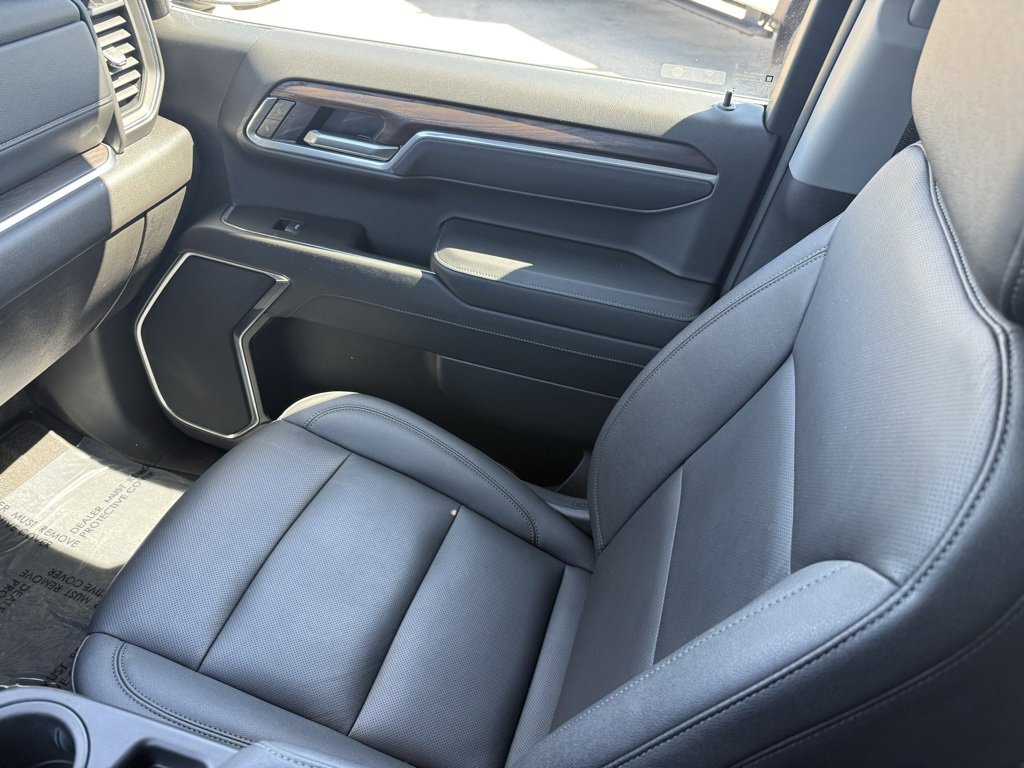 Used 2025 GMC Sierra 1500 SLT image 19