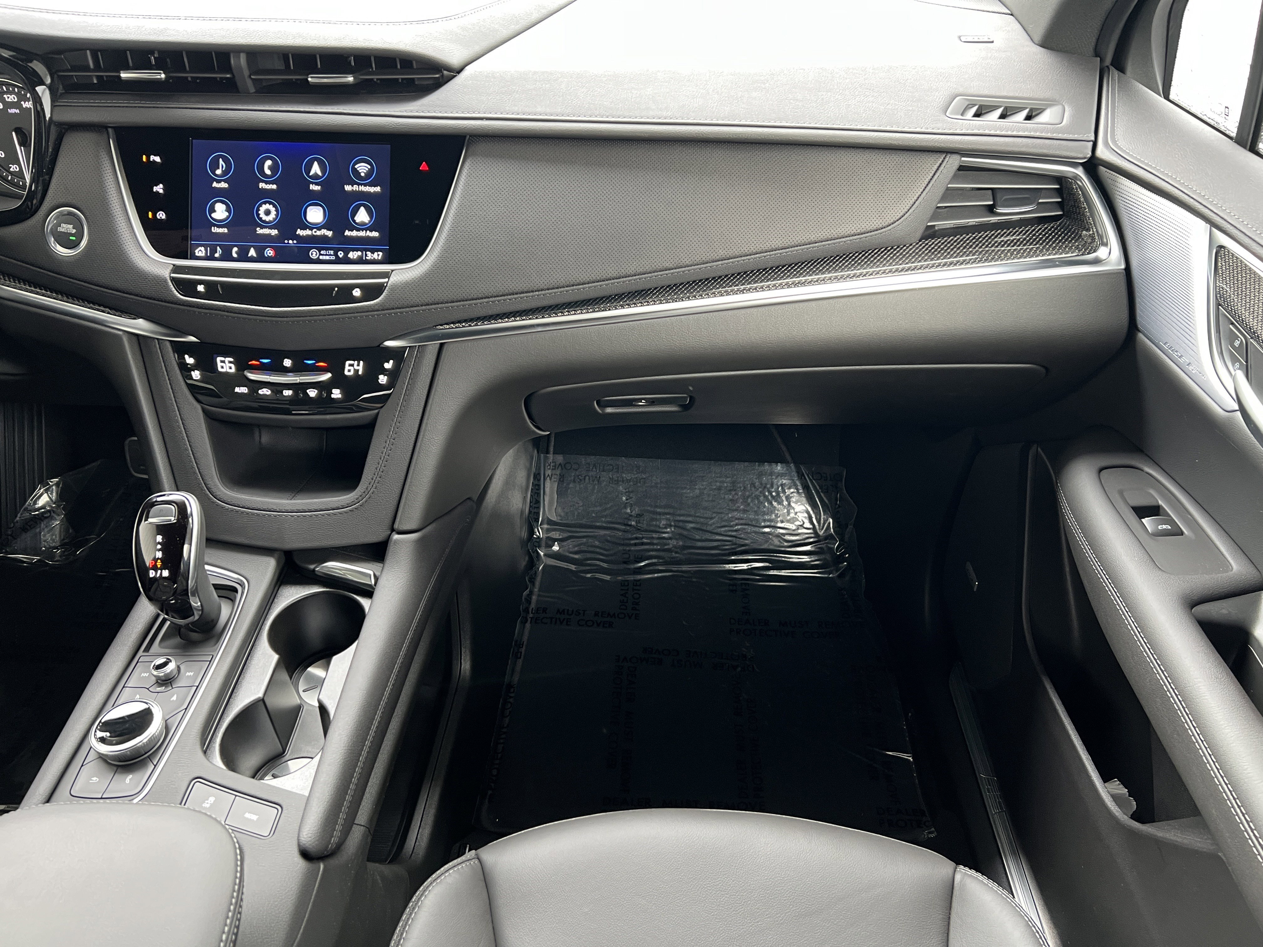 New 2026 Cadillac XT5 Sportv w/ LPO, Blue Accent Package AWD/4WD image 35