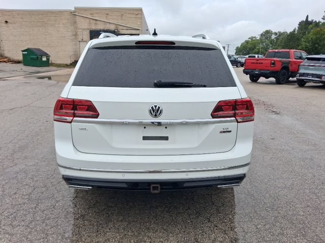 Used 2018 Volkswagen Atlas SEL w/ R-Line Package AWD/4WD image 3