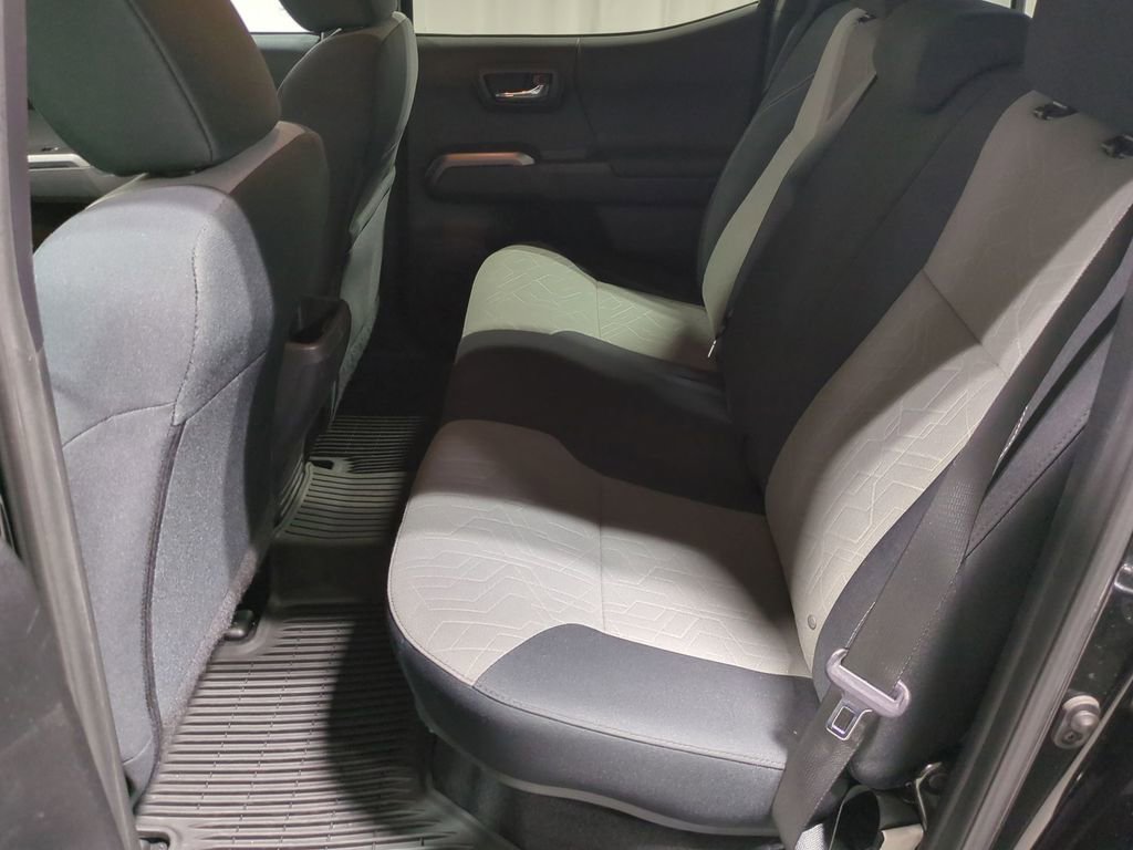 Used 2021 Toyota Tacoma TRD Off-Road image 22