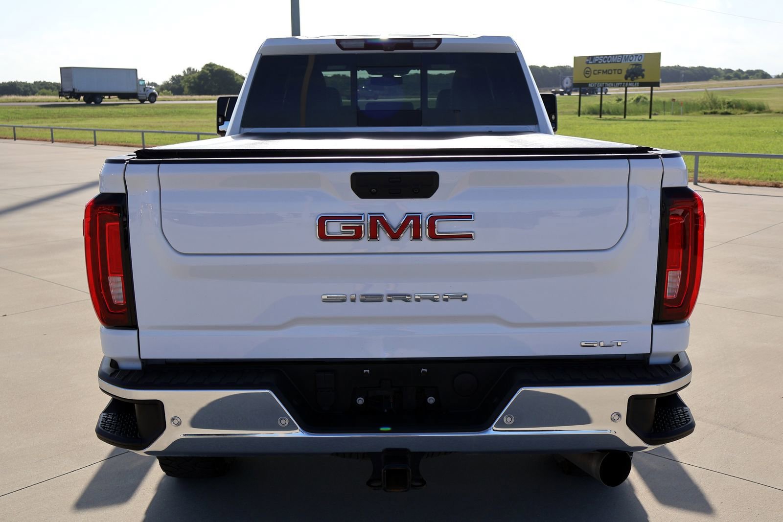 Used 2021 GMC Sierra 2500 SLT w/ SLT Premium Package AWD/4WD image 9