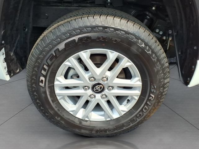 Certified 2026 Toyota Tundra SR5 AWD/4WD image 30