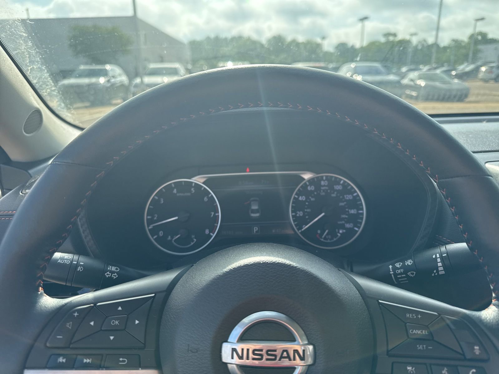 Used 2023 Nissan Sentra SR w/ SR Premium Package image 17