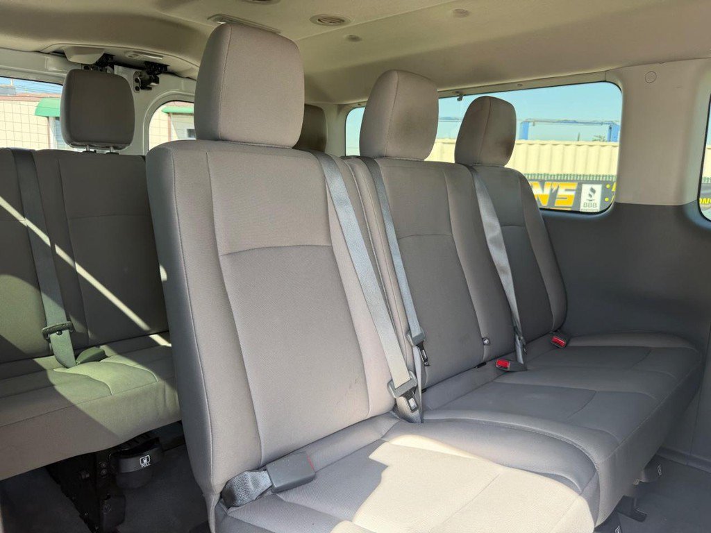 Used 2015 Nissan NV 3500 SV w/ Technology Package RWD image 26