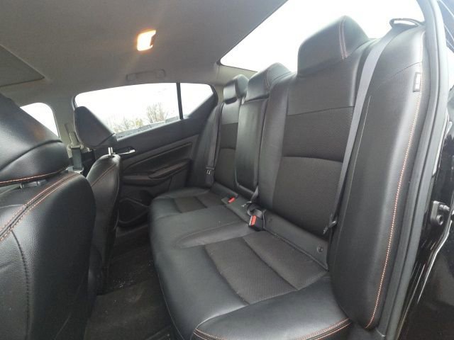 Used 2022 Nissan Altima 2.5 SR w/ Midnight Edition Package image 17