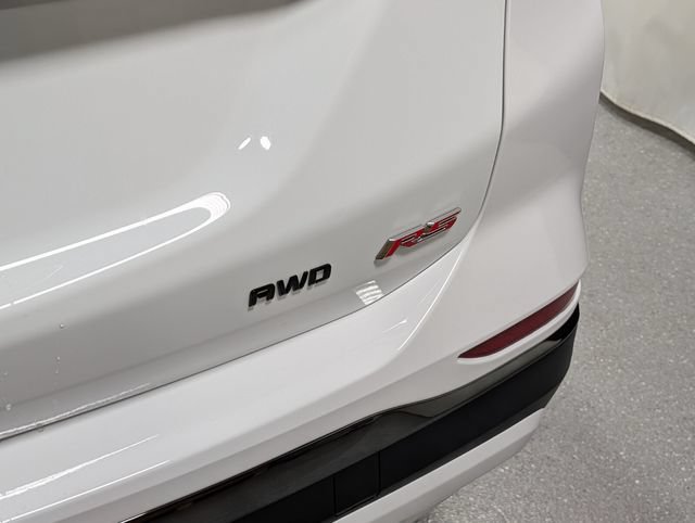 Certified 2022 Chevrolet Equinox RS w/ Infotainment Package AWD/4WD image 5
