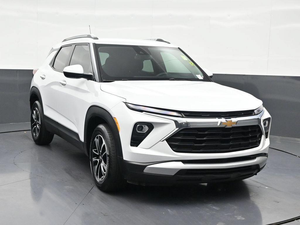 Used 2025 Chevrolet TrailBlazer LT FWD image 8