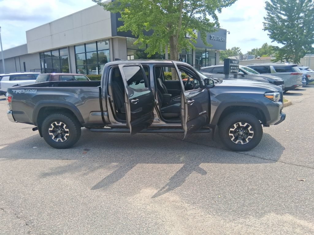 Used 2021 Toyota Tacoma TRD Off-Road AWD/4WD image 17