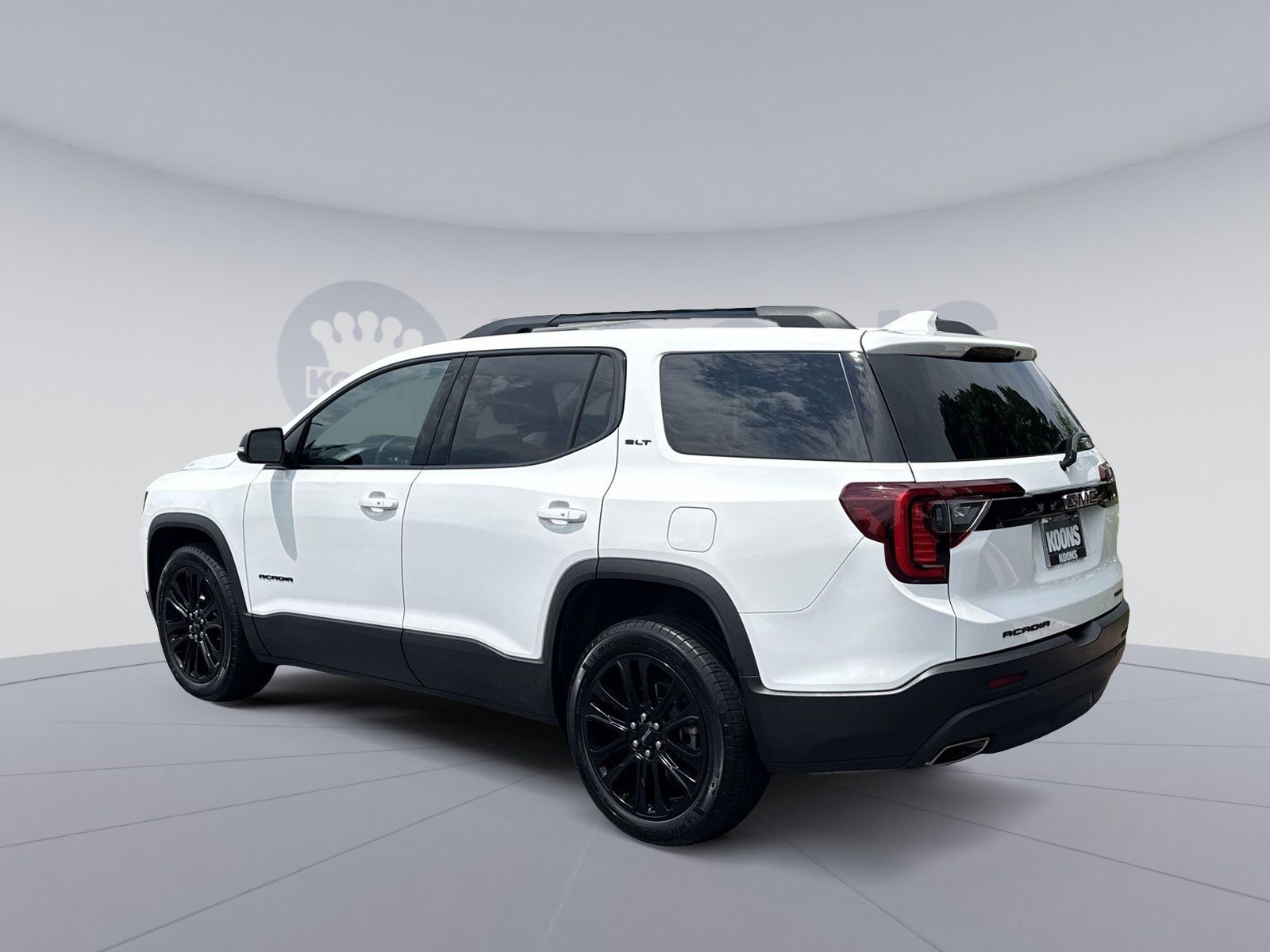 Used 2023 GMC Acadia SLT w/ Elevation Edition AWD/4WD image 4