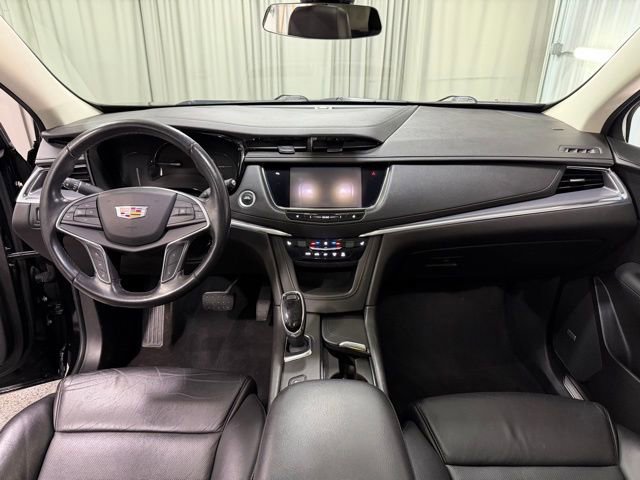 Used 2019 Cadillac XT5 Luxury w/ LPO, Black Ice Package AWD/4WD image 13