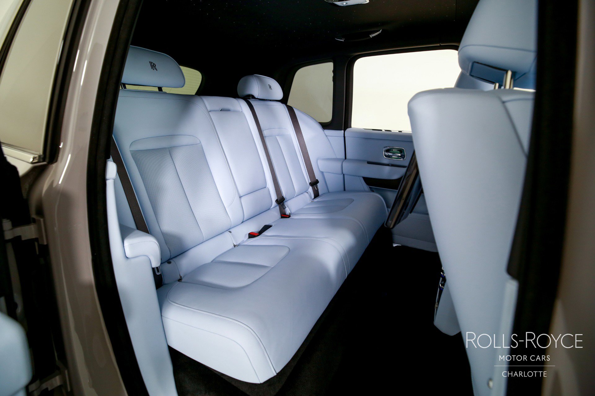 New 2026 Rolls-Royce Cullinan image 28