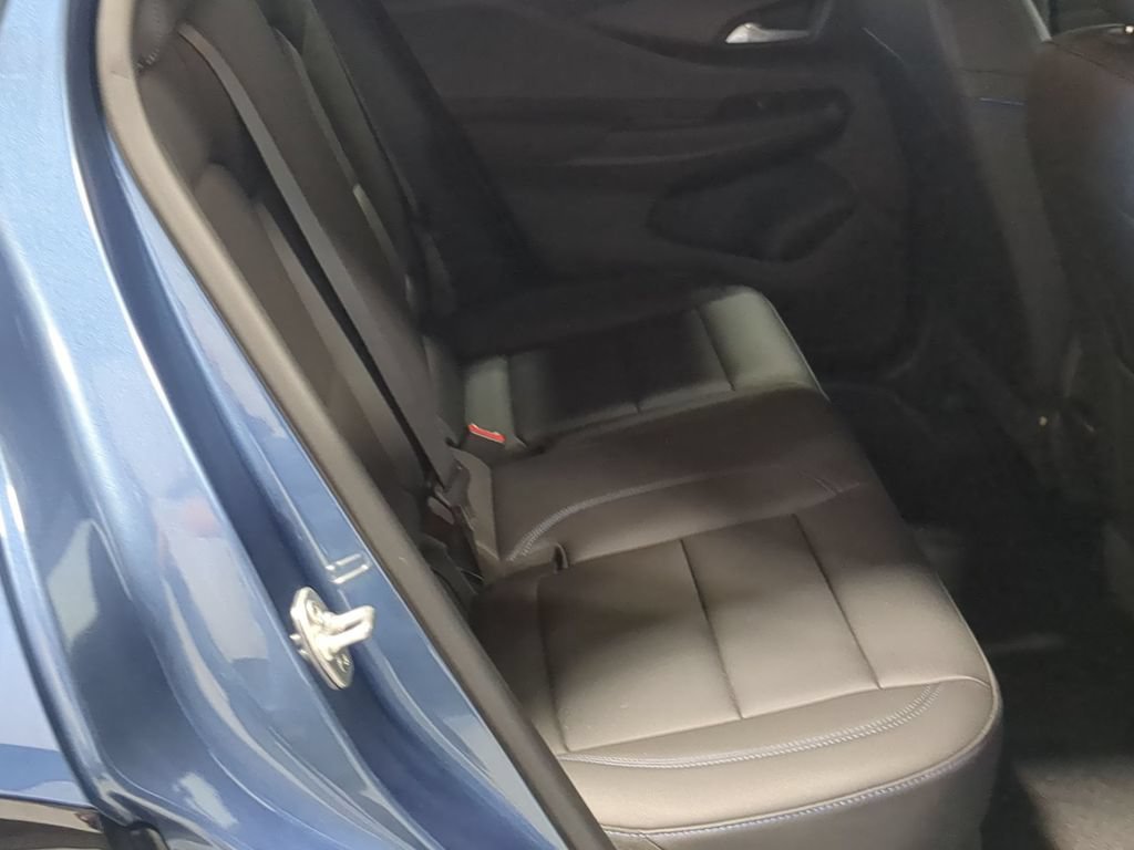 Used 2025 Buick Envista Sport Touring w/ Convenience I Package FWD image 24