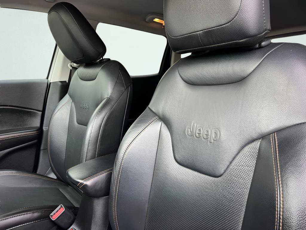 Used 2018 Jeep Compass Limited w/ Safe & Security Group FWD image 36