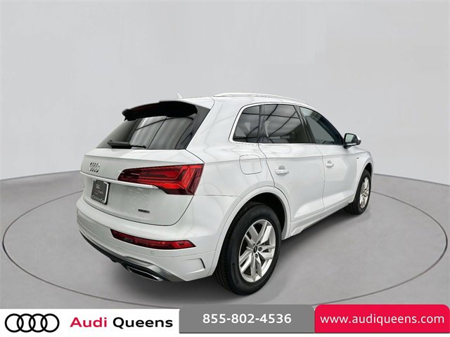 Certified 2023 Audi Q5 2.0T Premium w/ Convenience Package image 4