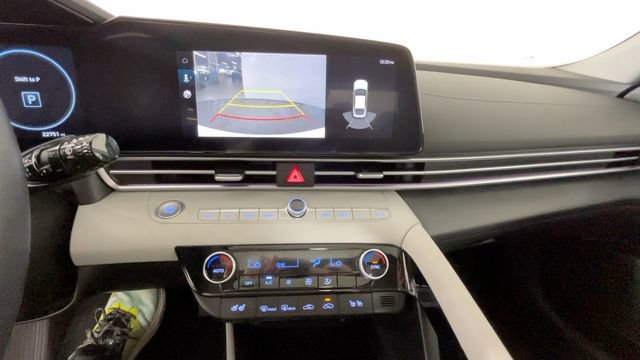 Certified 2023 Hyundai Elantra Limited w/ Winter Weather Package FWD image 36