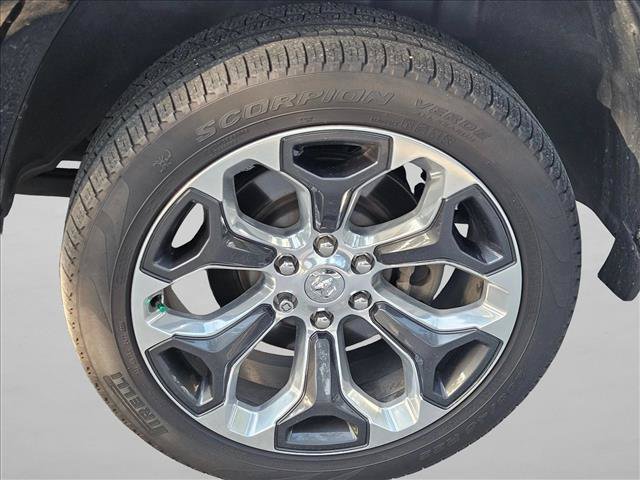 Used 2020 RAM 1500 Limited RWD image 9