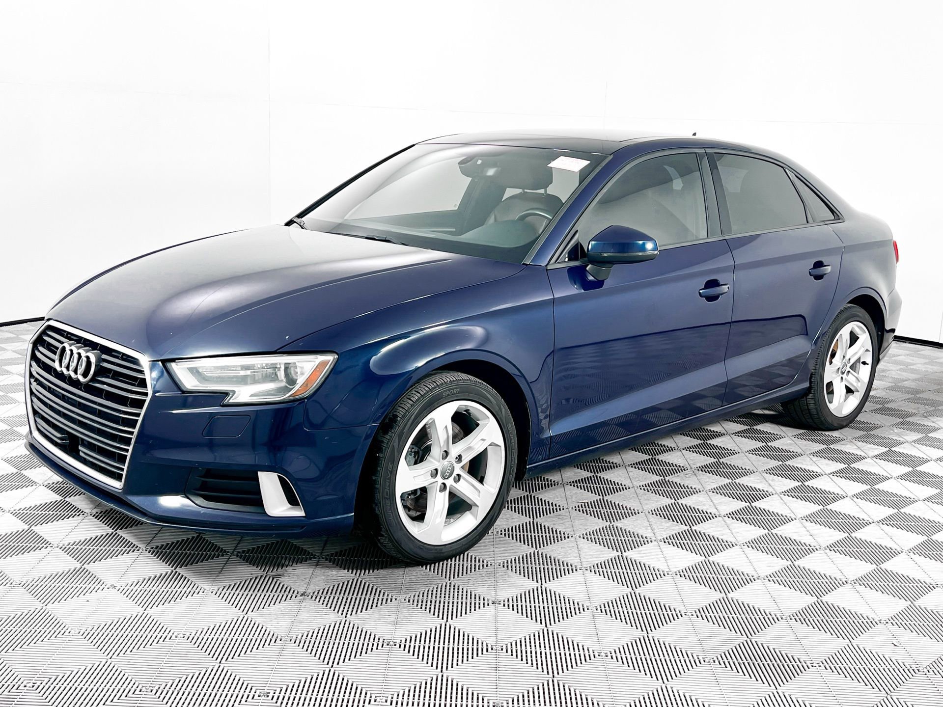 Used 2018 Audi A3 2.0T Premium w/ Convenience Package image 3