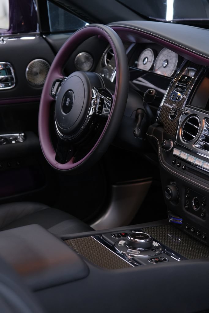 Used 2020 Rolls-Royce Wraith RWD image 39