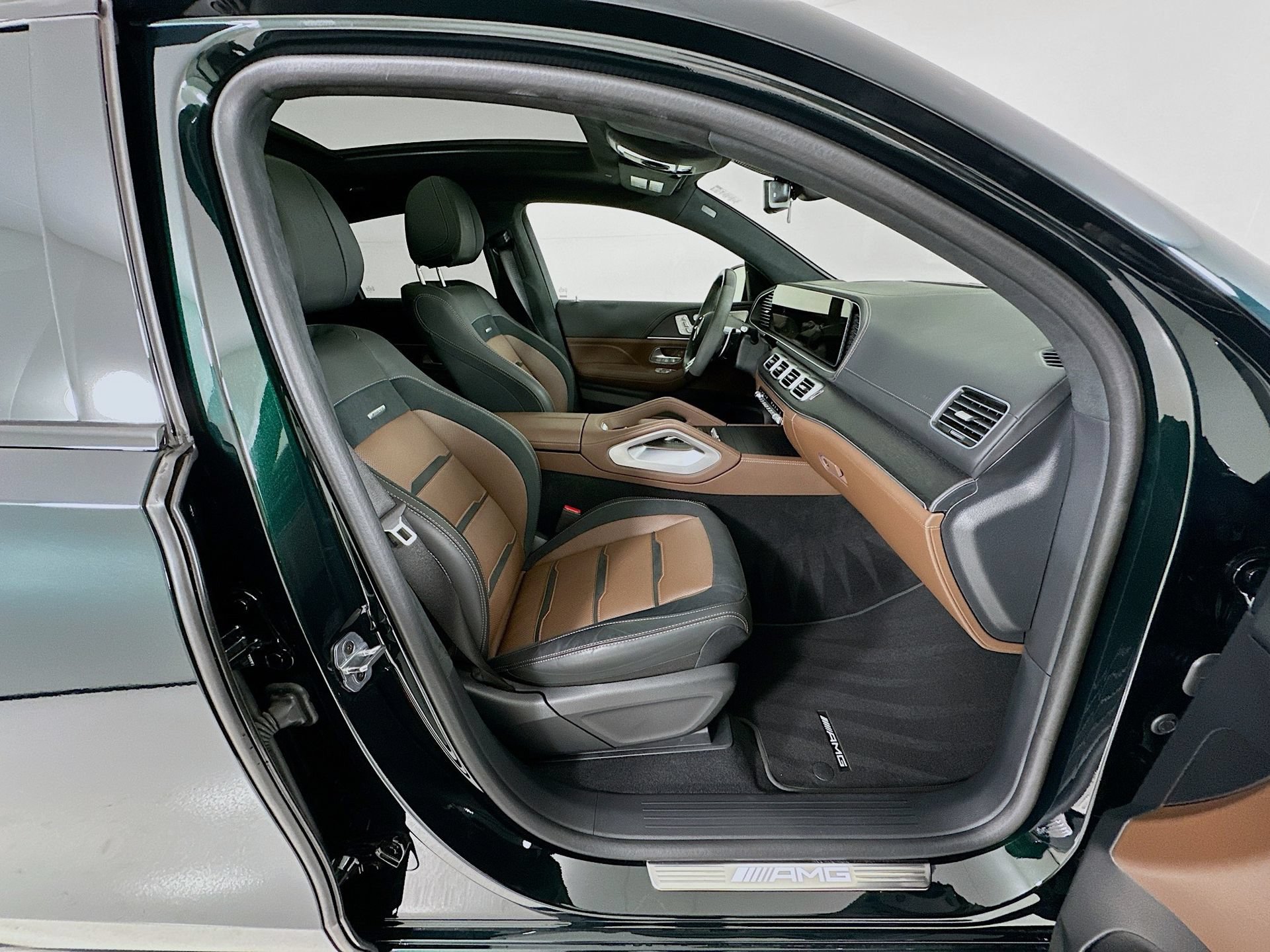 Certified 2025 Mercedes-Benz GLE 63 AMG S image 32