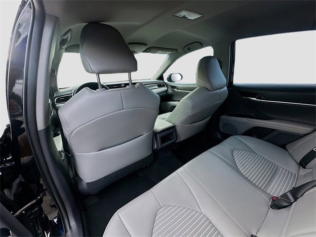 Used 2018 Toyota Camry SE image 23