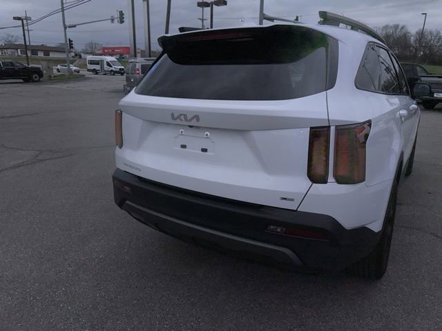 Used 2023 Kia Sorento S w/ Panoramic Sunroof Package image 13