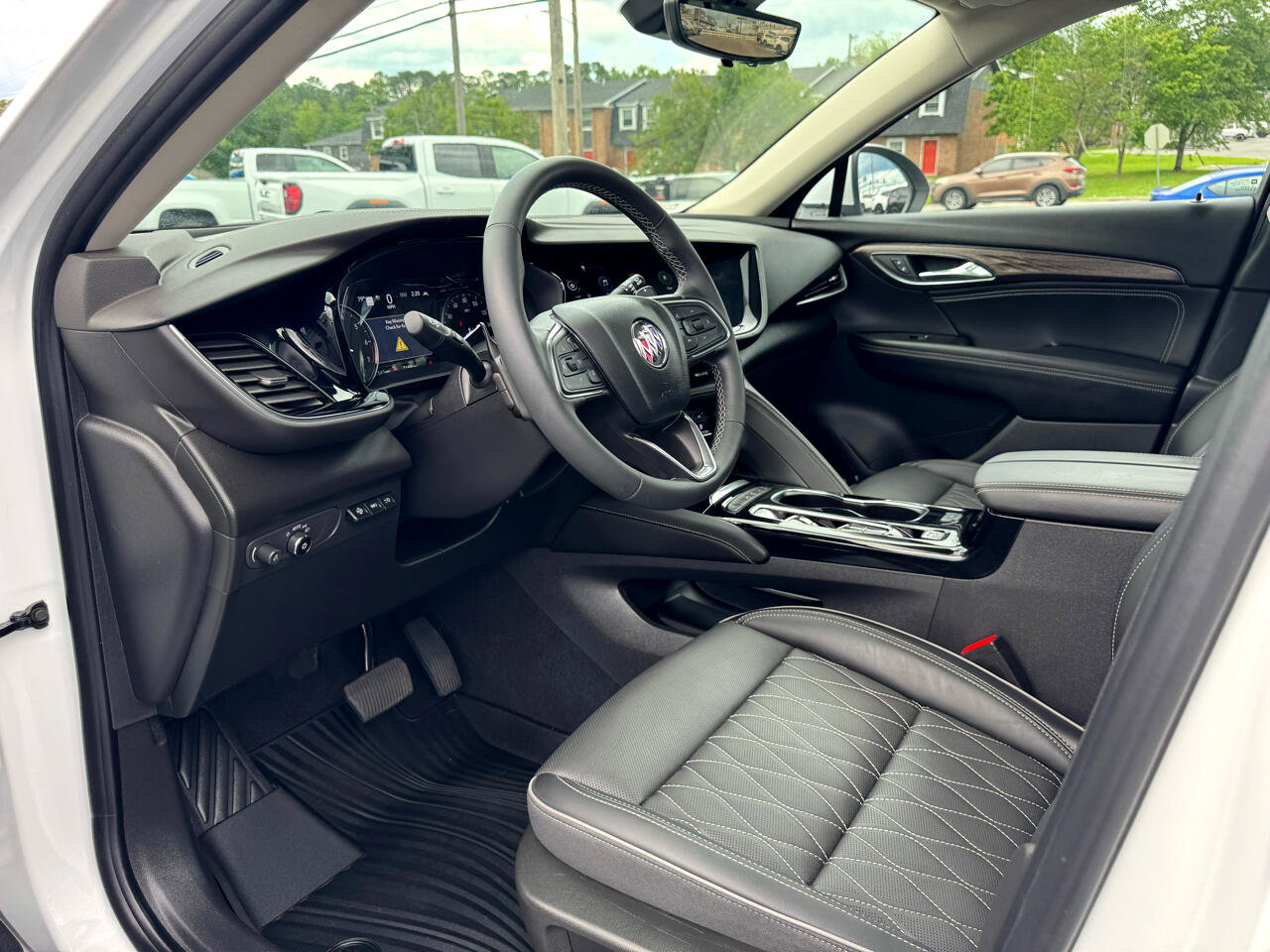 Used 2023 Buick Envision Avenir image 18