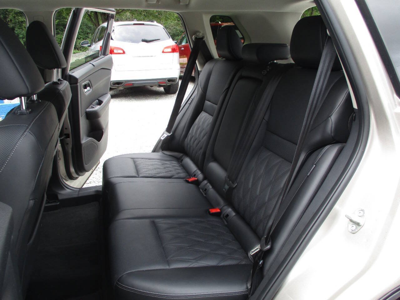 Used 2024 Nissan Rogue Platinum w/ Platinum Premium Package FWD image 33