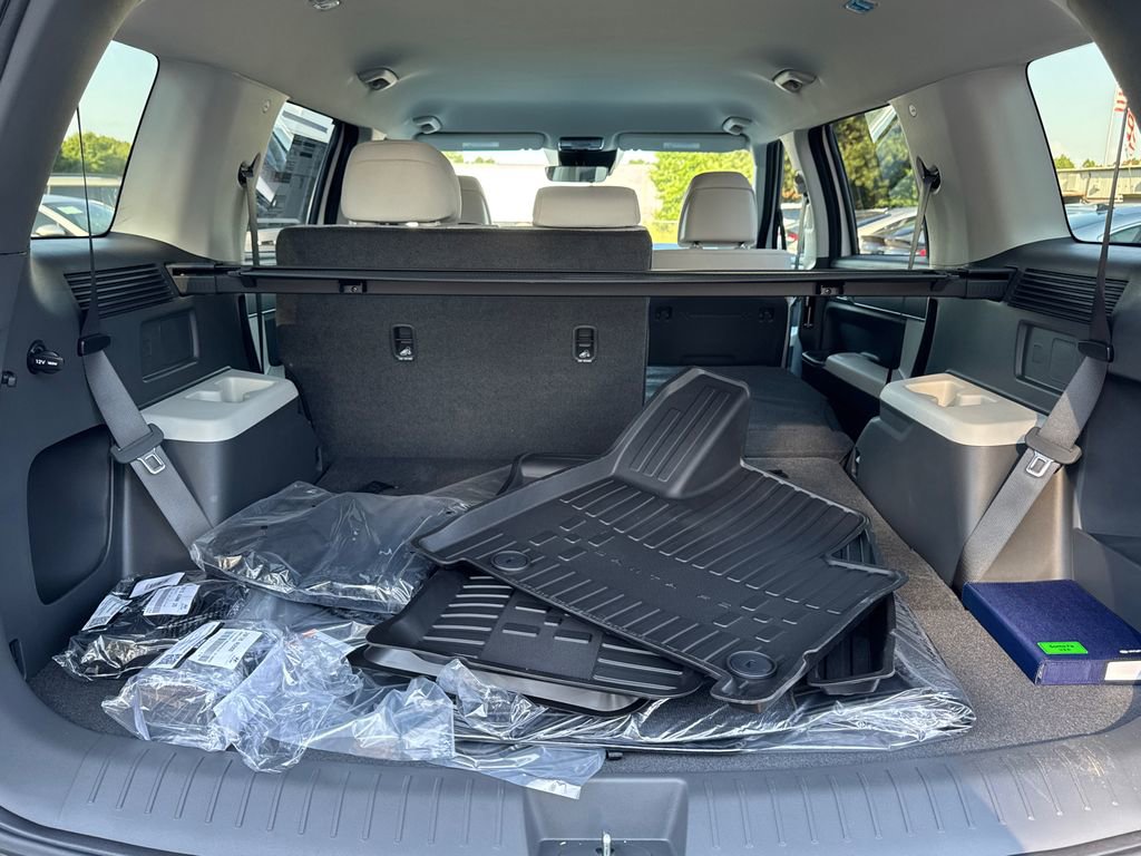 New 2026 Hyundai Santa Fe SE image 14