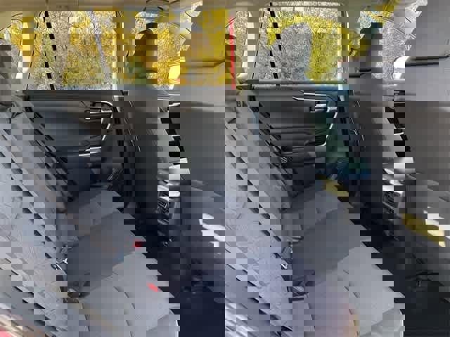 Used 2025 Toyota RAV4 XLE image 17