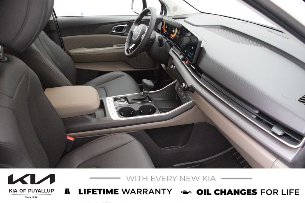 New 2026 Kia Carnival EX image 16