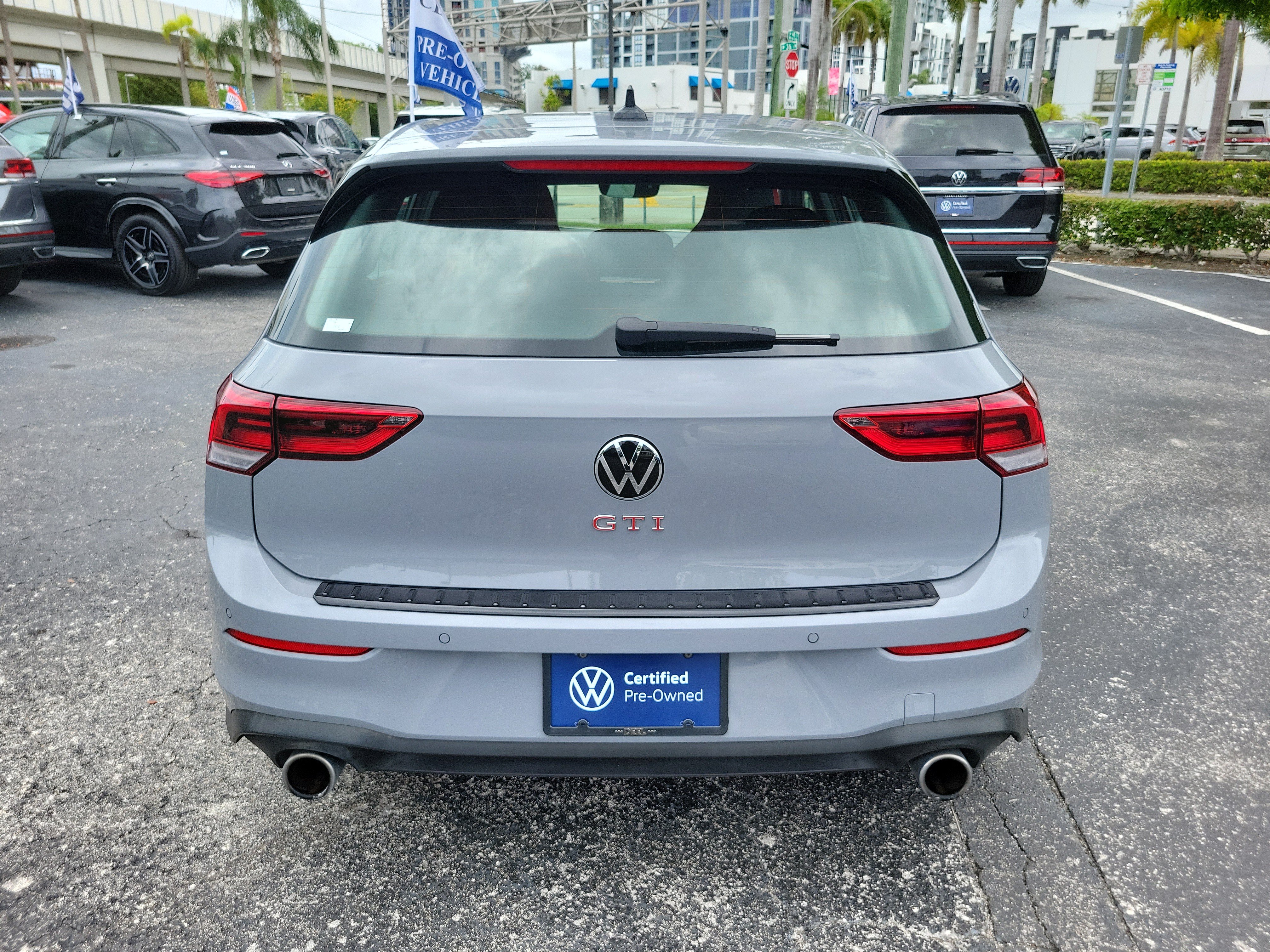 Certified 2023 Volkswagen GTI SE FWD image 4