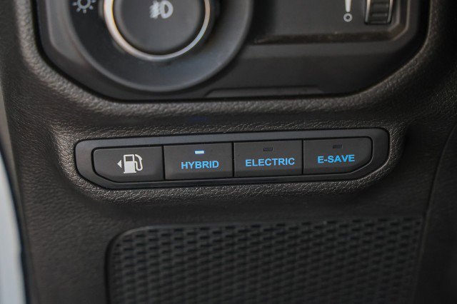 Used 2023 Jeep Wrangler Unlimited w/ Cold Weather Group AWD/4WD image 28