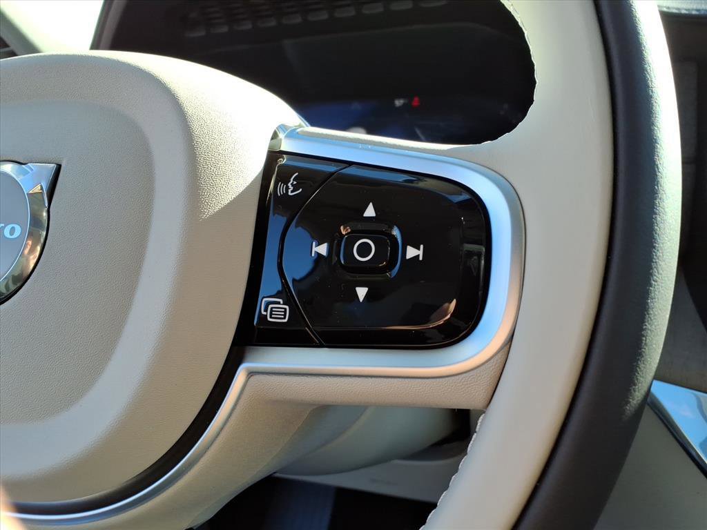 New 2026 Volvo XC90 B6 Ultra w/ Protection Package AWD/4WD image 23